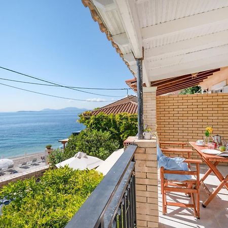 Kaminaki Beachfront Apartments Nisaki  Ngoại thất bức ảnh