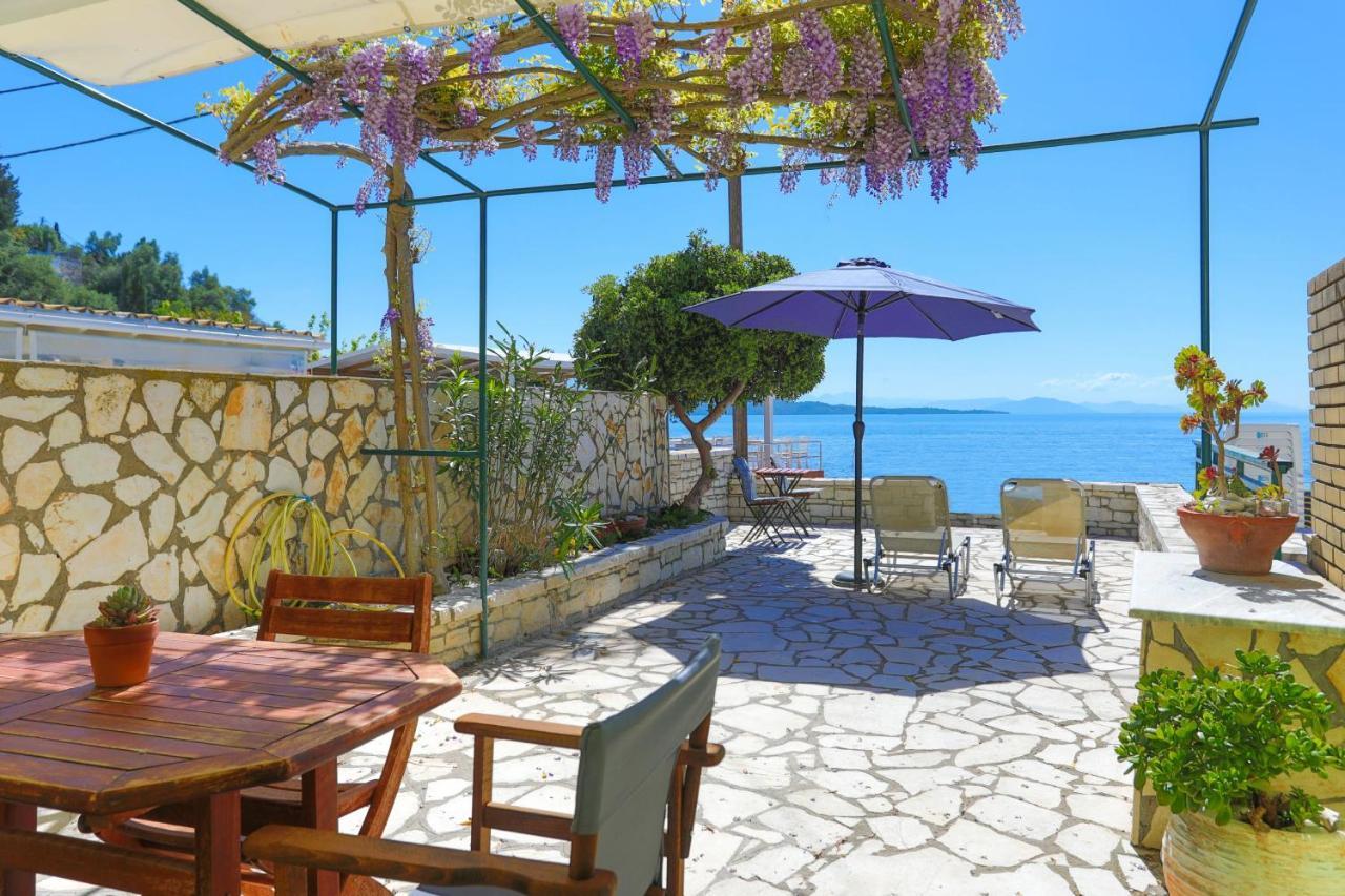 Kaminaki Beachfront Apartments Nisaki  Ngoại thất bức ảnh