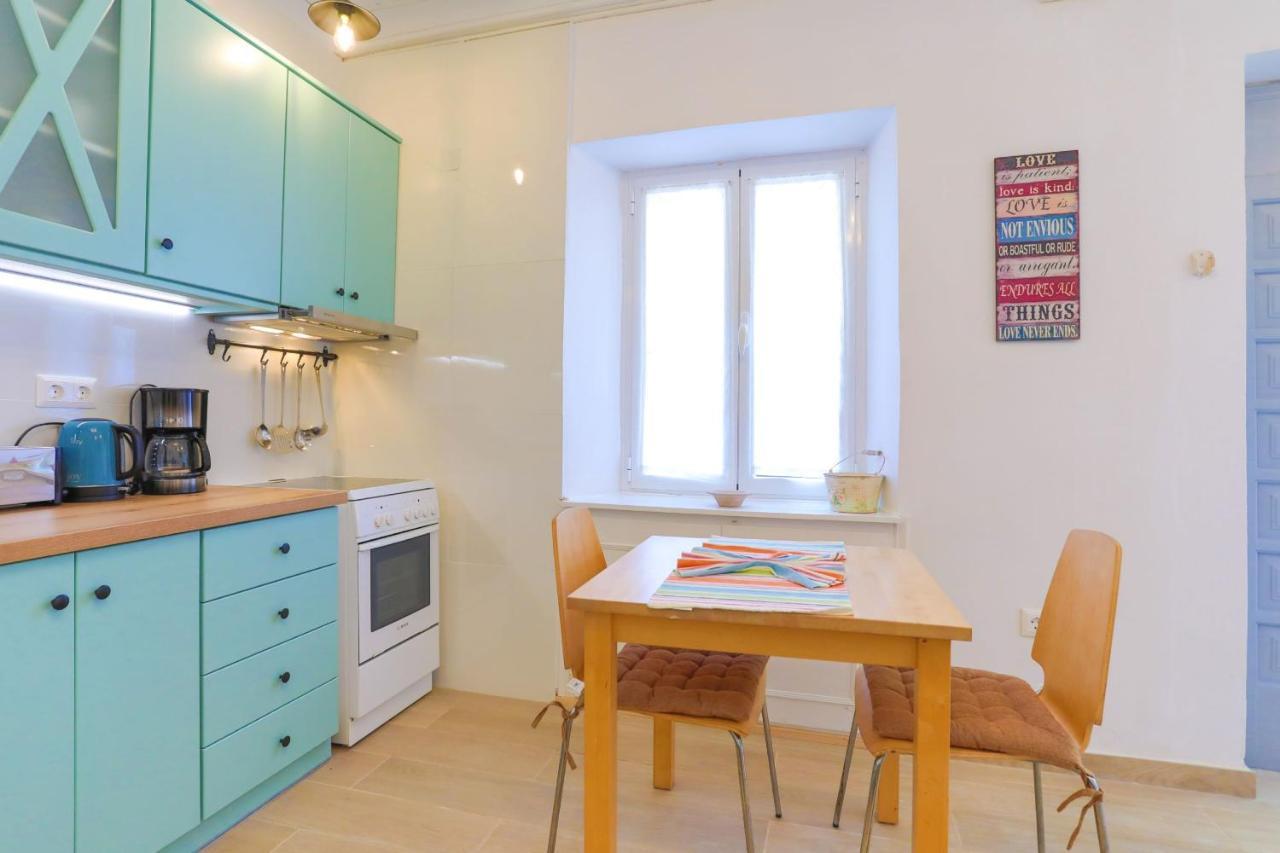 Kaminaki Beachfront Apartments Nisaki  Ngoại thất bức ảnh
