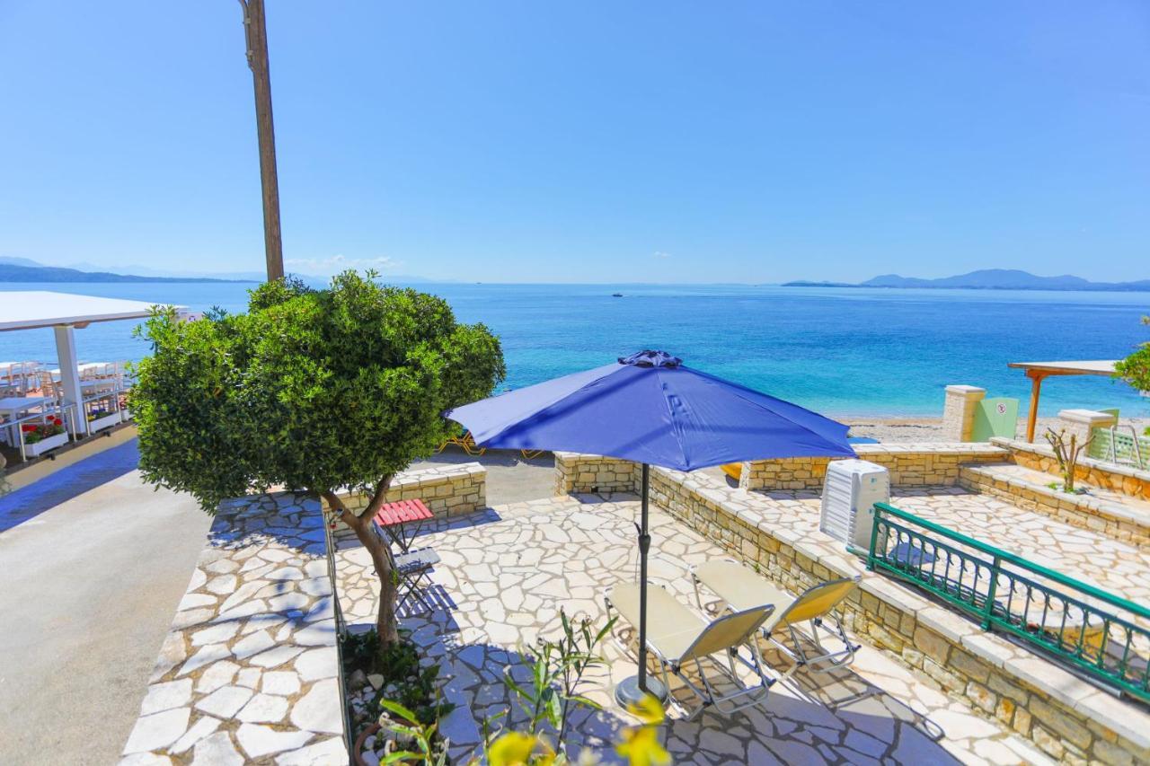 Kaminaki Beachfront Apartments Nisaki  Ngoại thất bức ảnh