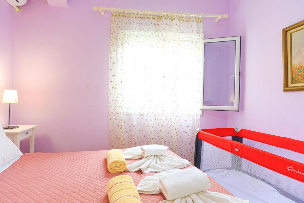 Kaminaki Beachfront Apartments Nisaki  Ngoại thất bức ảnh